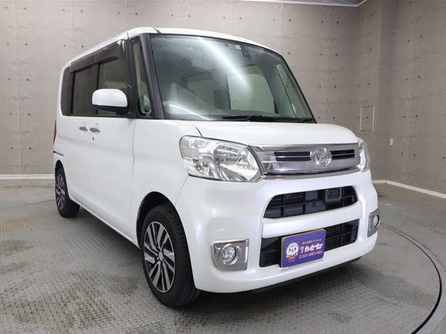 Daihatsu TANTO 2015-04 8401-0