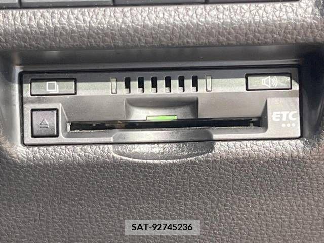 Toyota RAV4 2019-08 284842-7