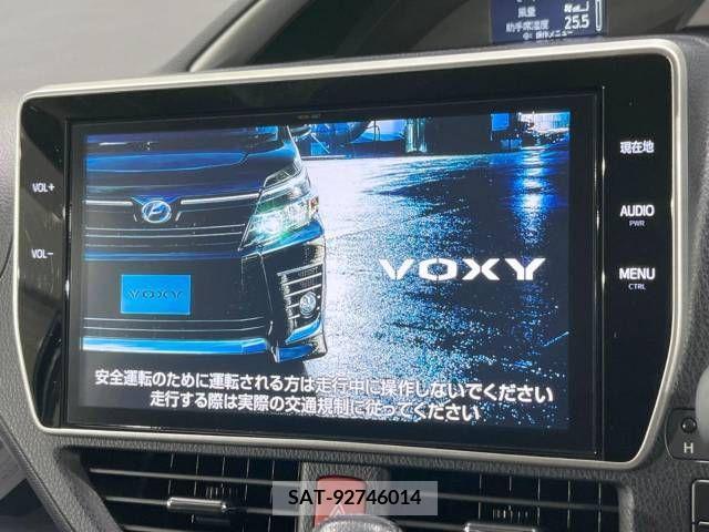 Toyota VOXY 2016-11 331519-4