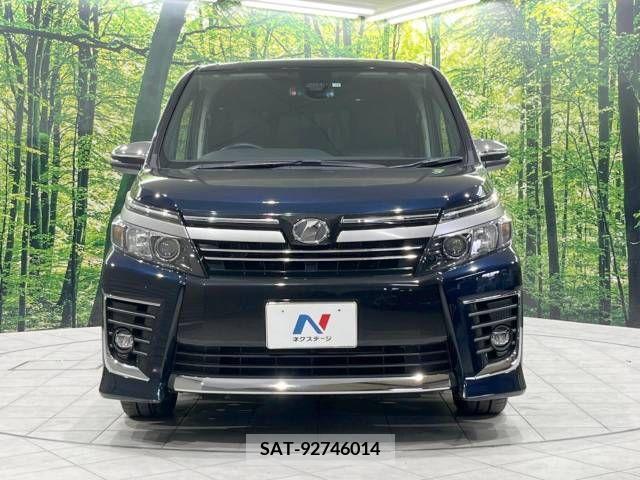 Toyota VOXY 2016-11 331519-15