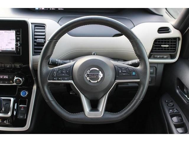 Nissan SERENA 2018-08 20805-13
