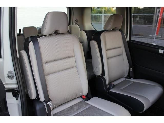 Nissan SERENA 2018-08 20805-15
