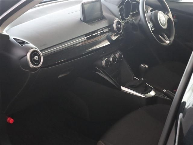 Mazda MAZDA2 2021-10 28157-16