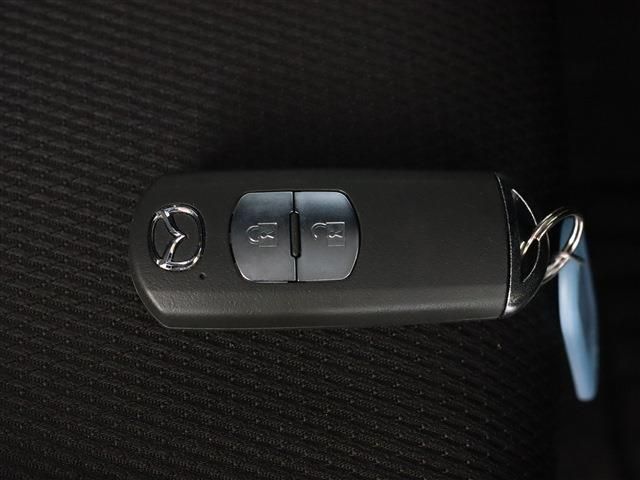 Mazda MAZDA2 2021-10 28157-15