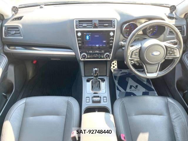 Subaru OUTBACK 2018-04 301162-1