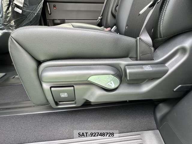 Honda e 2024-04 376361-4