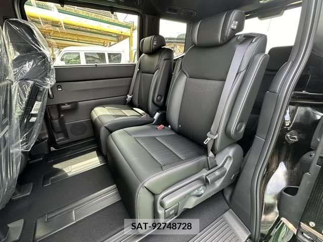 Honda e 2024-04 376361-3