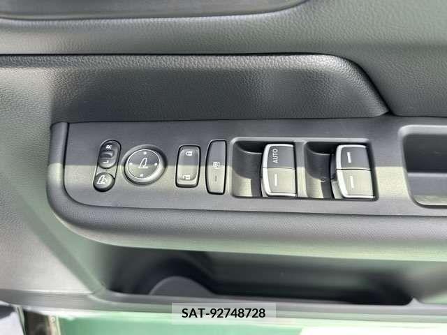 Honda e 2024-04 376361-16