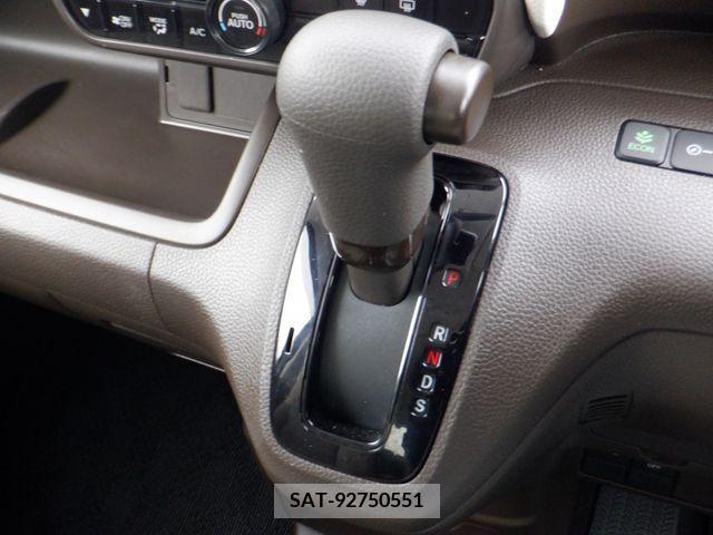 Honda N BOX 2021-05 205854-8