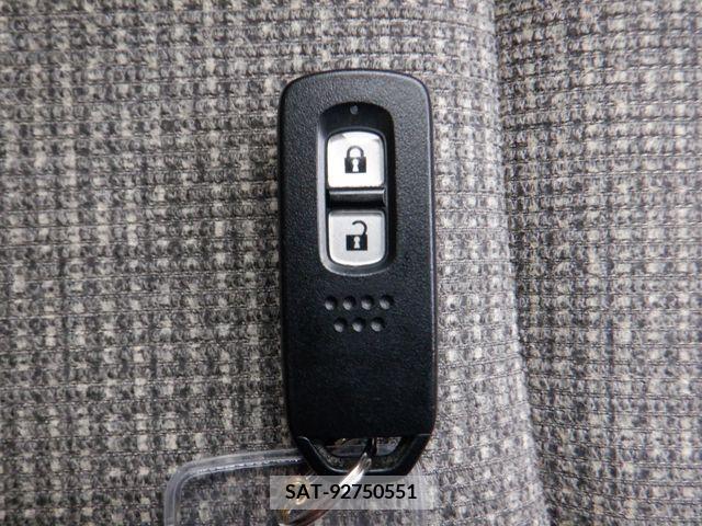 Honda N BOX 2021-05 205854-17