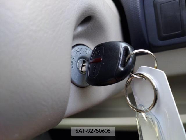 Nissan OTTI 2013-04 253206-12
