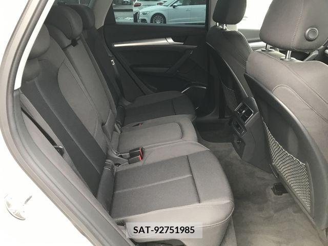Audi Q5 2019-01 221075-13