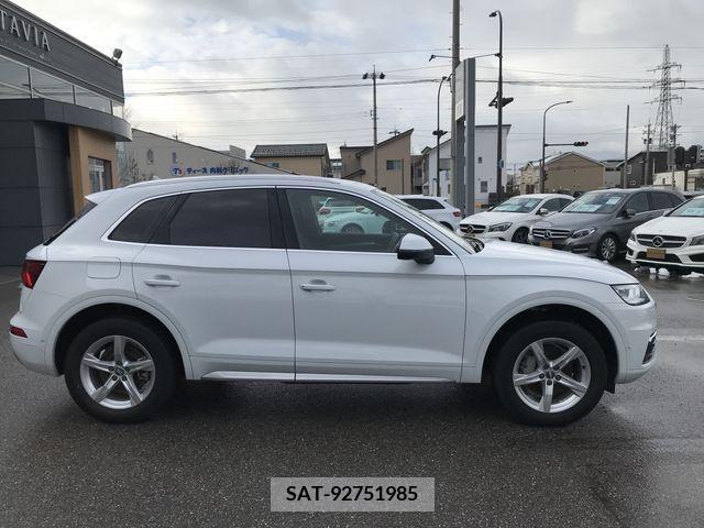 Audi Q5 2019-01 221075-5