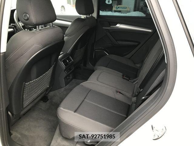 Audi Q5 2019-01 221075-14
