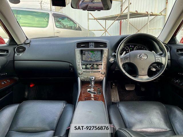 Lexus IS 2010-07 224721-1