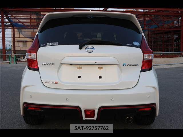 Nissan NOTE 2017-05 305391-8