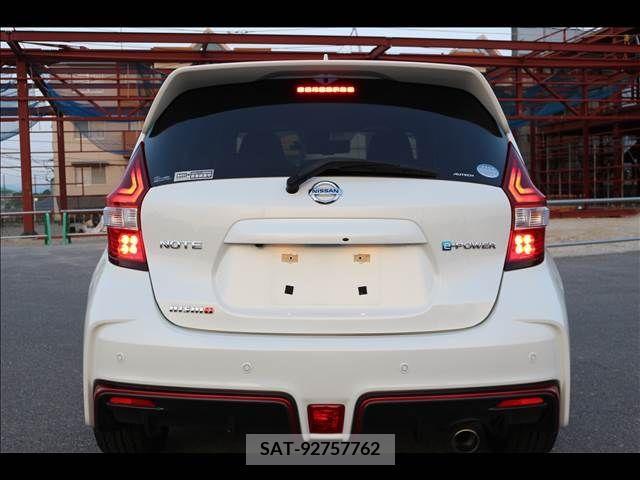 Nissan NOTE 2017-05 305391-10