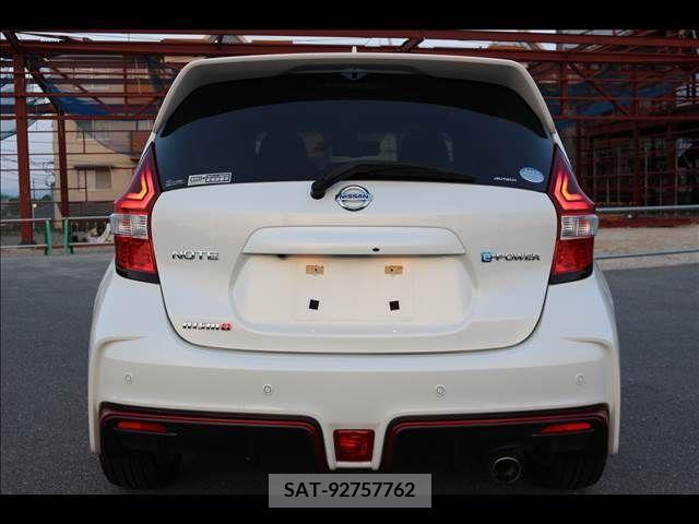 Nissan NOTE 2017-05 305391-9