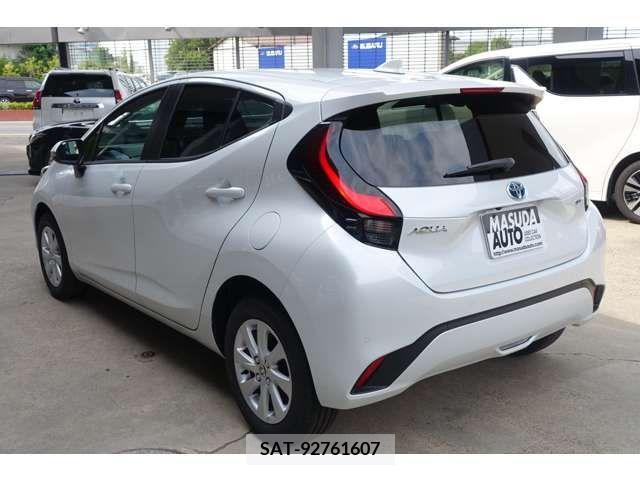 Toyota AQUA 2024-07 376987-3