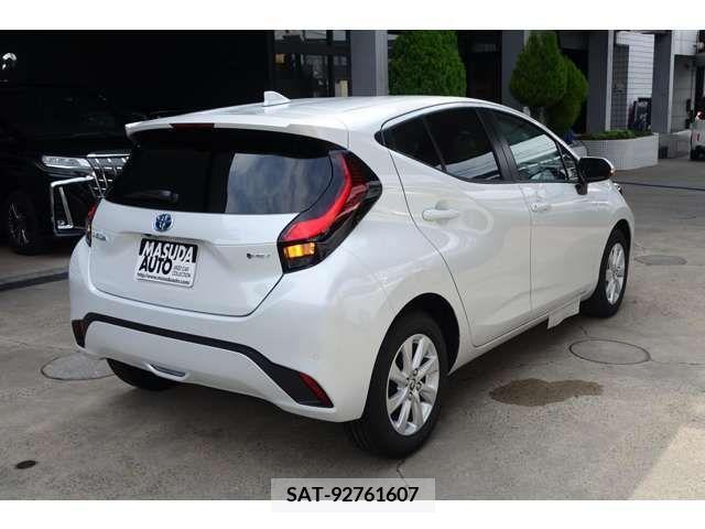 Toyota AQUA 2024-07 376987-5