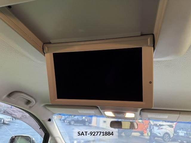 Nissan ELGRAND 2011-06 335308-3
