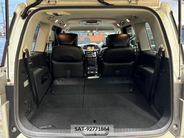 Nissan ELGRAND 2011-06 335308-12
