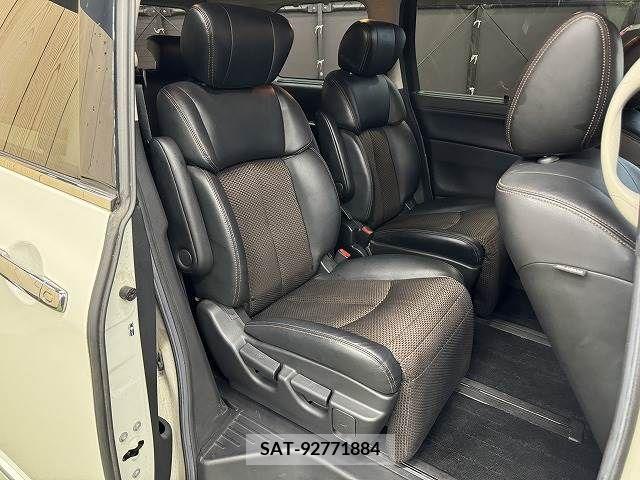 Nissan ELGRAND 2011-06 335308-8