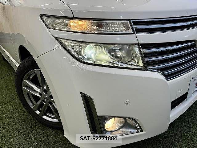 Nissan ELGRAND 2011-06 335308-19