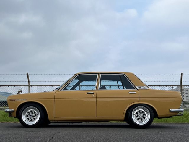 Nissan BLUEBIRD 1971-05 10719-9