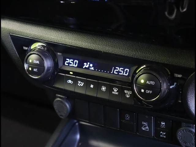 Toyota HILUX 2020-07 182521-10