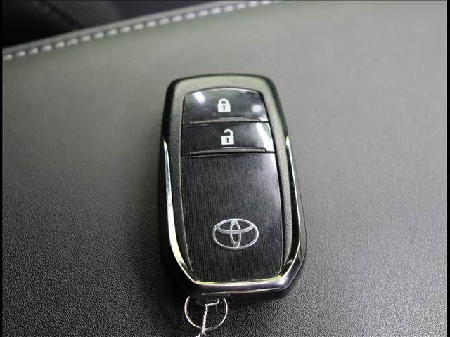 Toyota HILUX 2020-07 182521-13