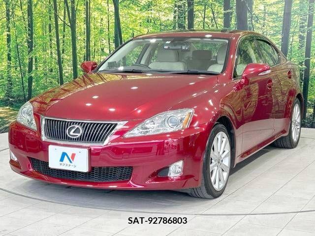 Lexus IS 2009-07 354042-16