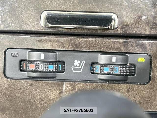 Lexus IS 2009-07 354042-5