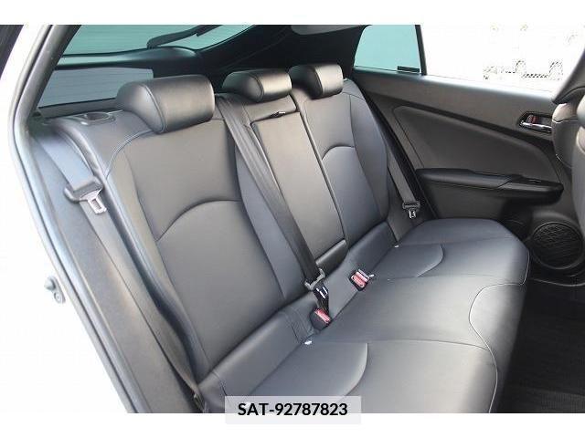 Toyota PRIUS 2019-07 352061-14