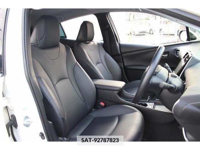 Toyota PRIUS 2019-07 352061-13