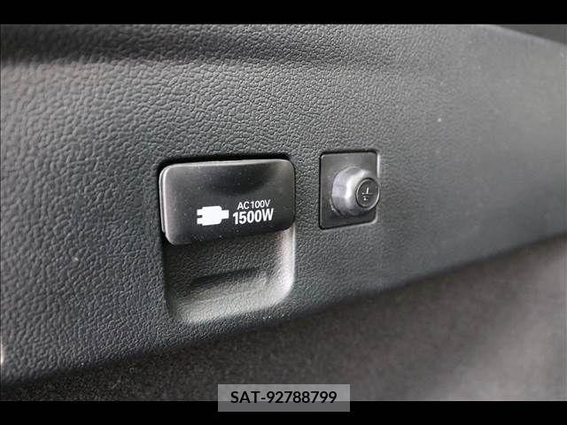 Toyota PRIUS 2019-07 322572-13