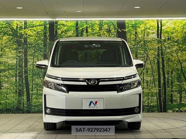 Toyota VOXY 2014-07 216955-14
