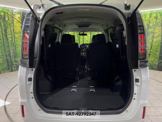 Toyota VOXY 2014-07 216955-10