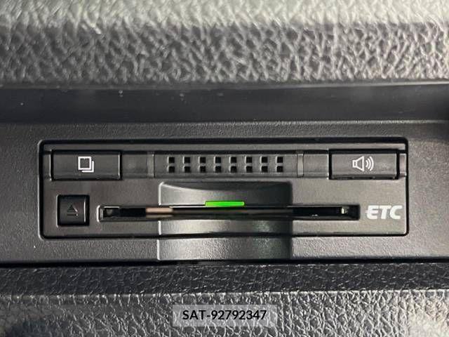 Toyota VOXY 2014-07 216955-6