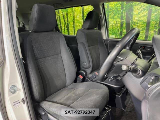 Toyota VOXY 2014-07 216955-7