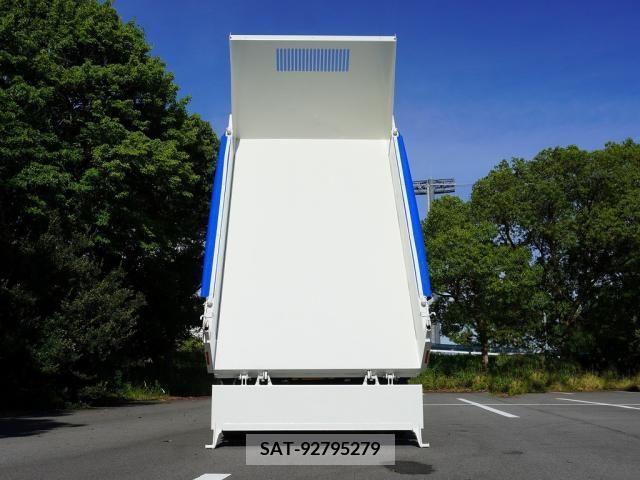Mitsubishi CANTER 2017-08 351224-12