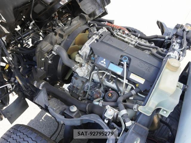 Mitsubishi CANTER 2017-08 351224-16