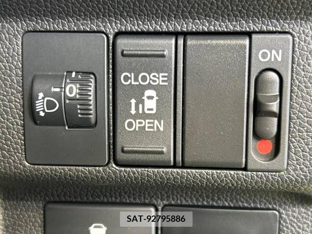 Honda FREED 2017-01 302893-2