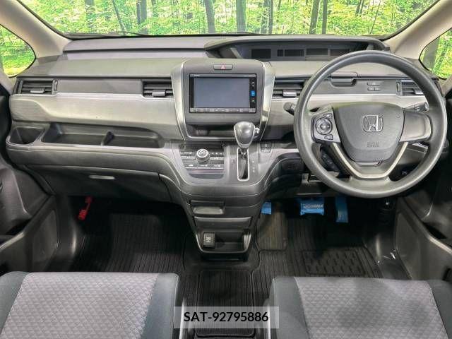 Honda FREED 2017-01 302893-1