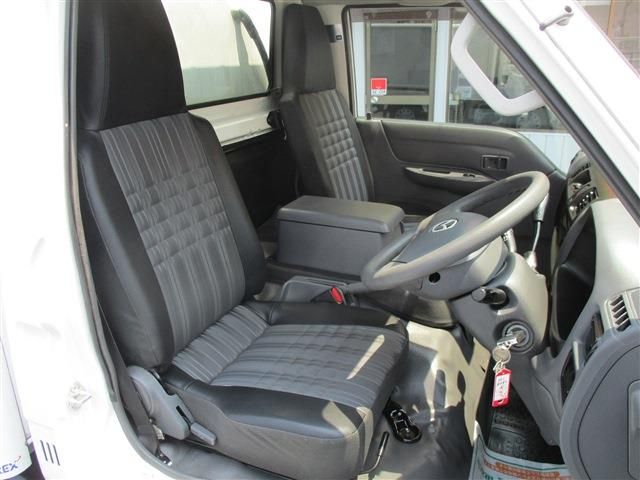 Mazda BONGO TRUCK 2018-02 8623-13
