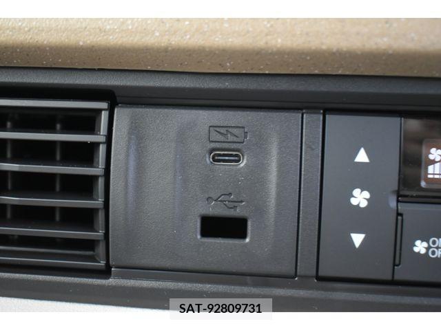 Honda N BOX 2024-05 345820-4
