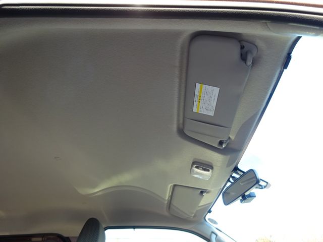 Nissan NV350 Caravan 2019-01 193775-17