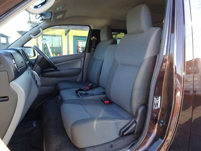 Nissan NV350 Caravan 2019-01 193775-22