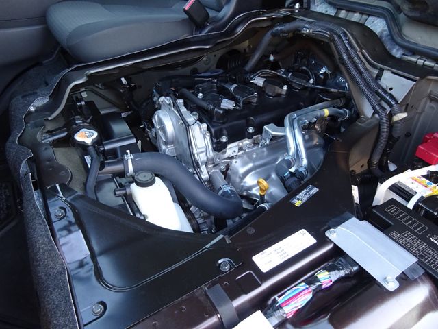 Nissan NV350 Caravan 2019-01 193775-29