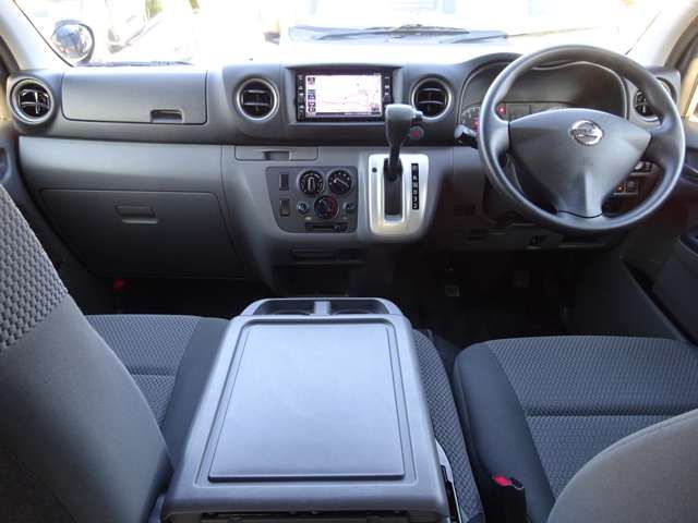 Nissan NV350 Caravan 2019-01 193775-8